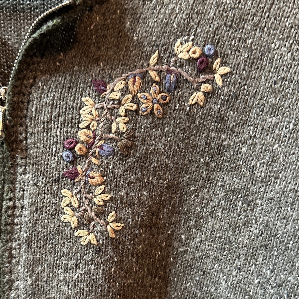 Eddie Bauer Wool blend Hand knit & embroidered full zip sweater Woman’s XL - Picture 6 of 12